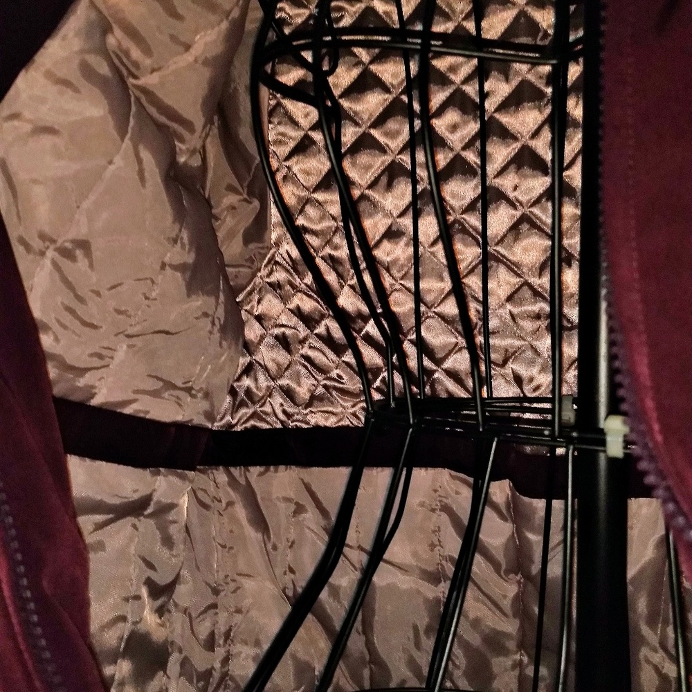 Winter coat - Picture 3 of 8